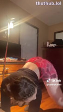 tiktok thot shakes ass for her fans