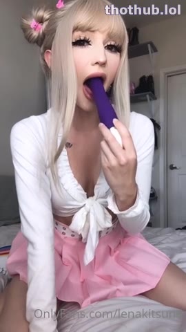 OnlyFans leaked Lena Kitsune/Thatfoxxgirl Bouncing On Bed While Sucking a Dildo on HDthot