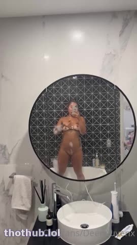 OnlyFans leaked Dee Nguyen playing in shower on HDthot