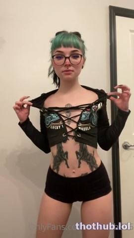 OnlyFans leaked naomih666 hot goth stripping on HDthot