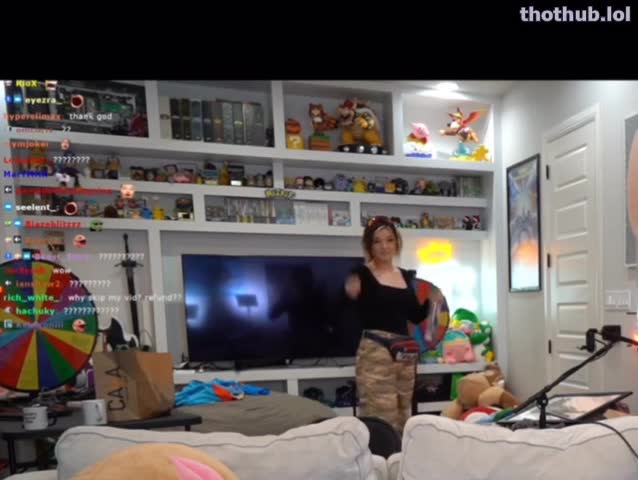 OnlyFans leaked Malena/Twitch/Nmplol Showing Ass Cargo Pants on HDthot