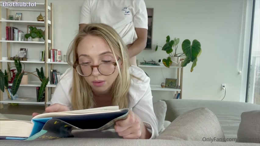 OnlyFans leaked itsmecat fucked while reading a book on HDthot