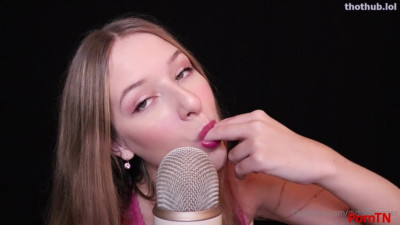 Diddly asmr finger sucking