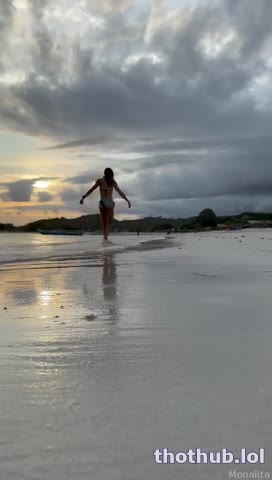 OnlyFans leaked Monalita on beach on HDthot