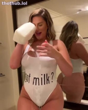 sophiethebodyvip milk