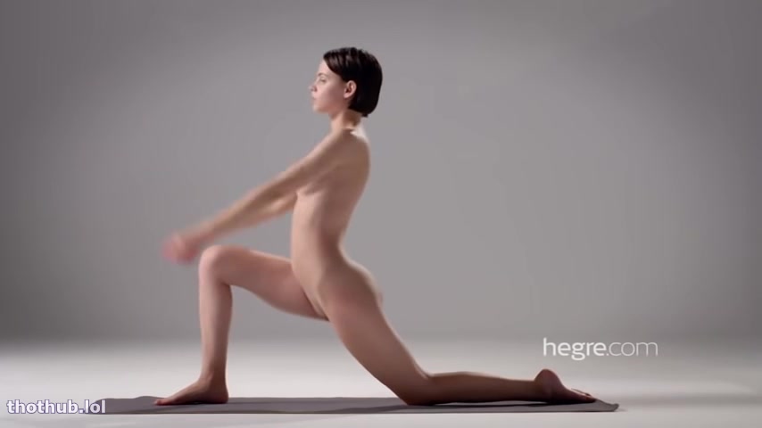 OnlyFans leaked Ariel - Naked yoga on HDthot