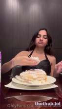 Farha Khalidi Food Play Onlyfans Leak