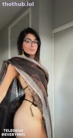 19Honeysuckle OnlyFans leaked paki teen from london on HDthot