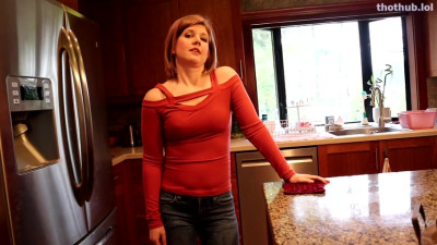 Housewife Ginger ManyVids