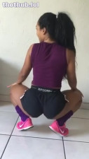 girl twerking