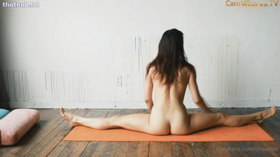 Cha Wilde naked yoga