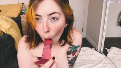 NZ Chick Sucks Dildo