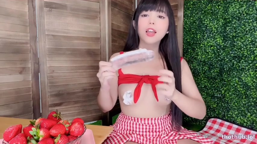 Kittyxkum OnlyFans leaked KittyXKum - Messy Picnic on HDthot