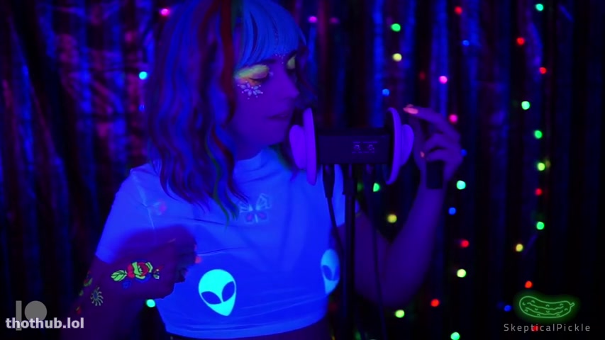 OnlyFans leaked skeptical pickle asmr blacklight patreon video leaked on HDthot