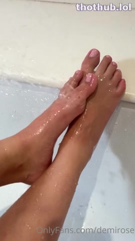 OnlyFans leaked Demi Rose Onlyfans Tub Feet on HDthot