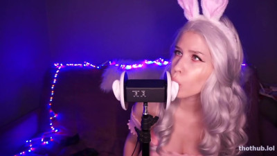 asmr mood ahegao ear licking