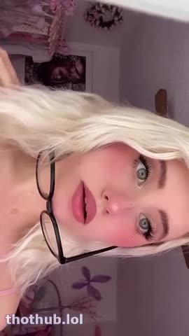 OnlyFans leaked OF: NymphoBlonde Selfie with glasses on HDthot