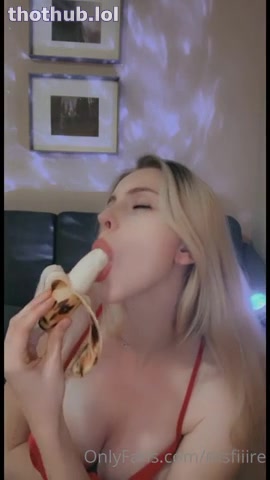 OnlyFans leaked MissFiiire banana blowjob on HDthot