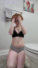 Willow.Trie - Bathroom Striptease & Butt Spreading Close Up