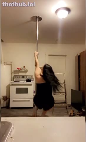 OnlyFans leaked Droom working the pole on HDthot