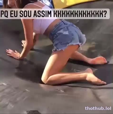 OnlyFans leaked Vitoria Amorim Brazilian dancer twerking on trampoline on HDthot