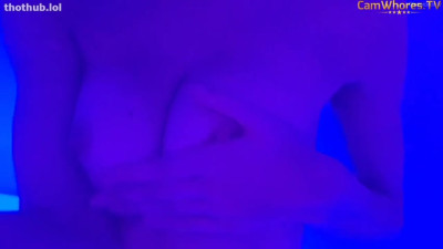 Missalice_94 in blue bath.mp4