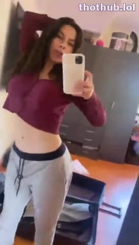 19Honeysuckle OnlyFans leaked Liz dancing tik tok on HDthot