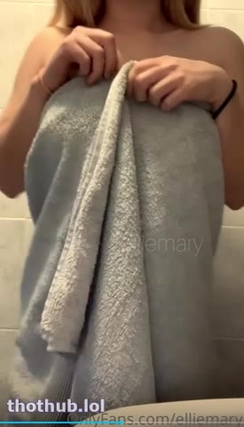 OnlyFans leaked elliemary dropping her towel on HDthot