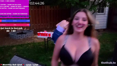 TheNicoleT Twitch Pawg Pong