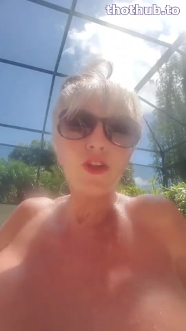 OnlyFans leaked SEXY HAG SHAKES HER TITTIES FOR YOU on HDthot