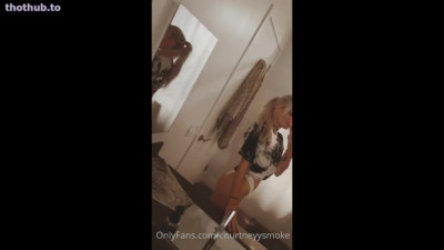 Courtney Smoke OnlyFans Leaks