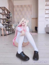 Alina Becker - Ahri Schoolgirl (Video 4)