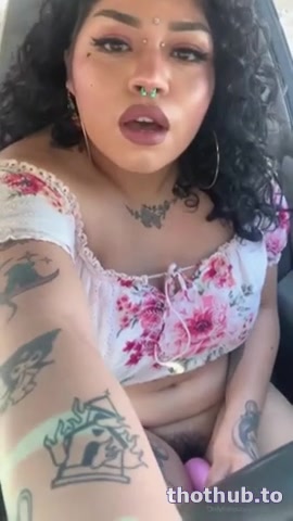 OnlyFans leaked Thick Latina Masturbate In Her Car on HDthot