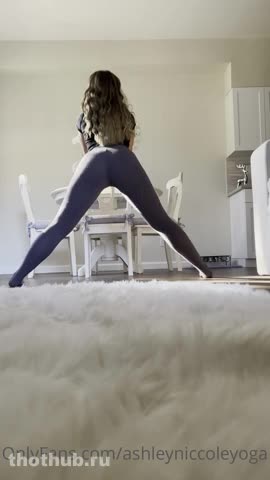 OnlyFans leaked Ashley Niccole Yoga Onlyfans  (Video 1) on HDthot