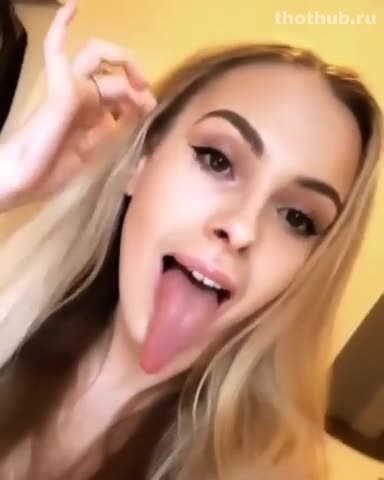 OnlyFans leaked instagram Model Kimberleyat Showing her Tongue on HDthot