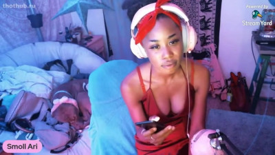 Smoll Ari Gets Wet & Horny On Live Stream