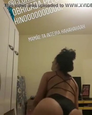 Azzy sexy (Video 1)