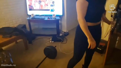 BRANDI HURYCH SHOWS ASS ON LIVE STREAM