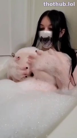 OnlyFans leaked Esskayuwu in the bath on HDthot