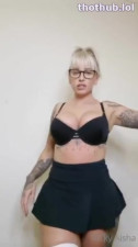 Vicky aisha streaptease (paid of)