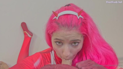 Emma Fiore Zero Two Cosplay Blowjob