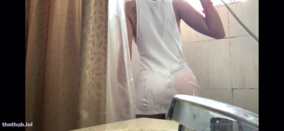 C0smicangel (Lorena) Shower Wet T-Shirt Tease