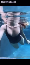 Amanda cerny - pool video