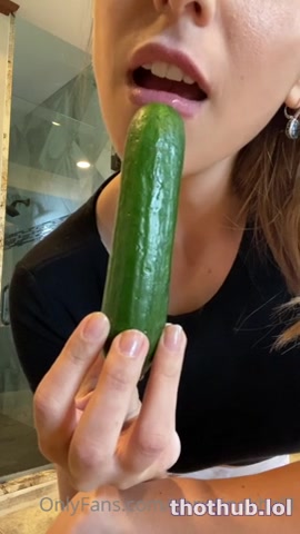 OnlyFans leaked Christina Khalil Cucumber Video on HDthot