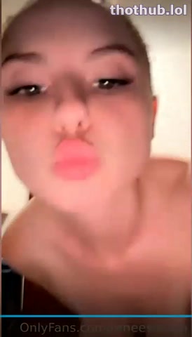 OnlyFans leaked Renees Realm topless loop on HDthot