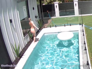 Wettmelons_security cam-Nude poolside