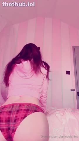 Belle Delphine OnlyFans leaked Belle Delphine Bidding_Panties (1) on HDthot