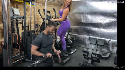 Victoria peach - bbc in Gym