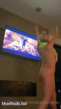 Tana Mongeau Twerking