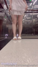 oongnyaaluv naked in public elevator